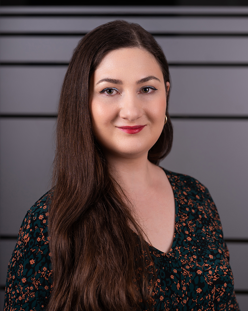 Dömötör Júlia, Recruiting